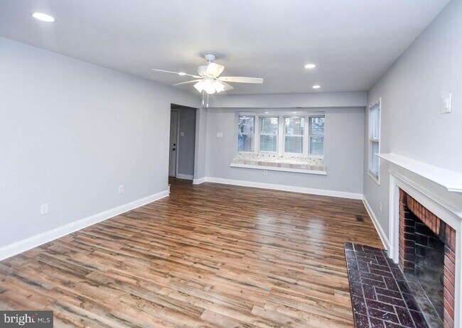 Building Photo - 1303 Port Echo Ln