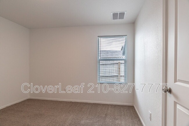 Building Photo - 3833 Millbrook Wy