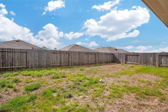 Building Photo - 5503 Creekside Ridge Trail