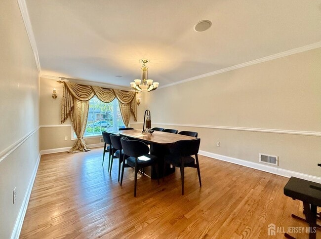 Building Photo - 4 Rebel Run Dr