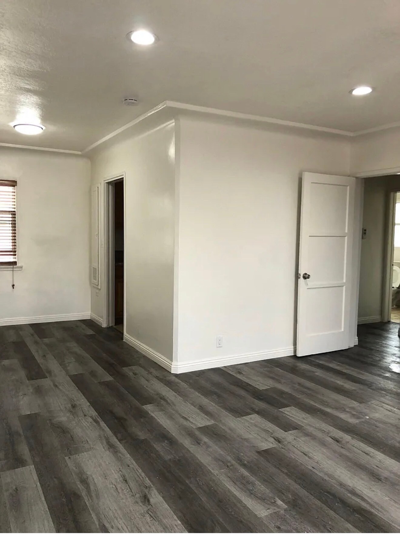 Building Photo - 1854 Garvey Ave