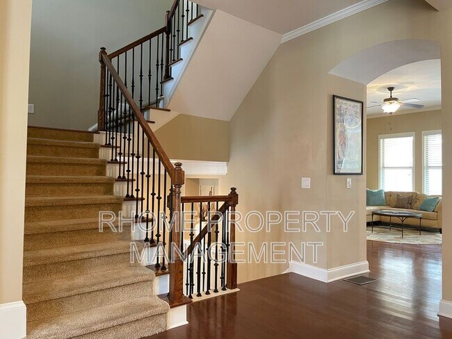 Building Photo - 1145 Parktown Dr SW