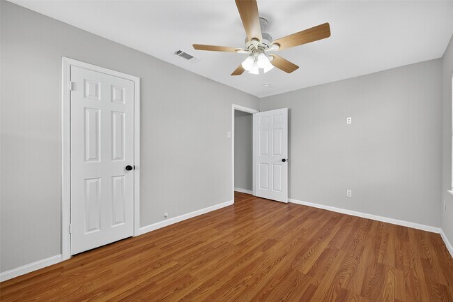 Building Photo - 6741 Feldspar St