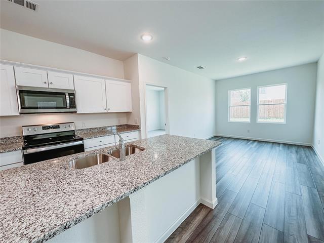 Building Photo - 1637 Whitworth Dr