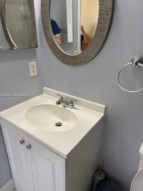 Building Photo - 2402 NE 41st Pl