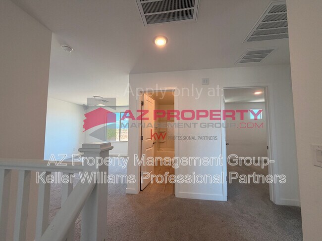 Building Photo - 16888 W Fetlock Trl
