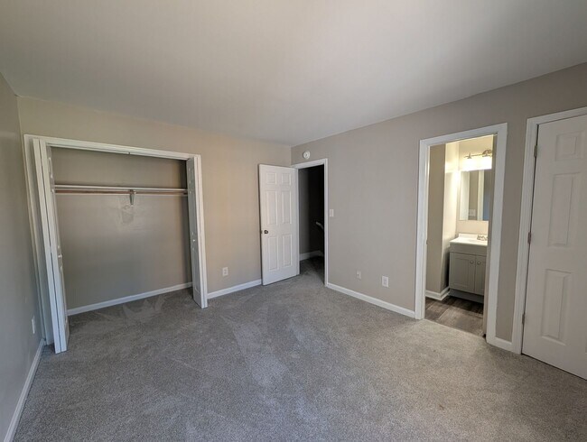 Building Photo - 4632 Kilcullen Dr