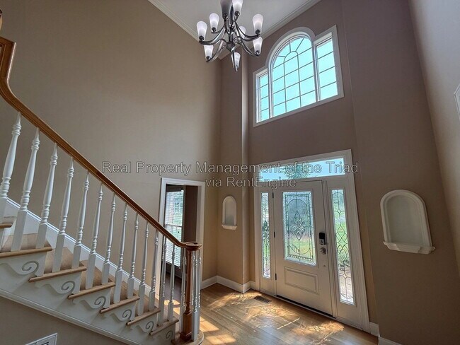 Building Photo - 1016 Longhorn Ct