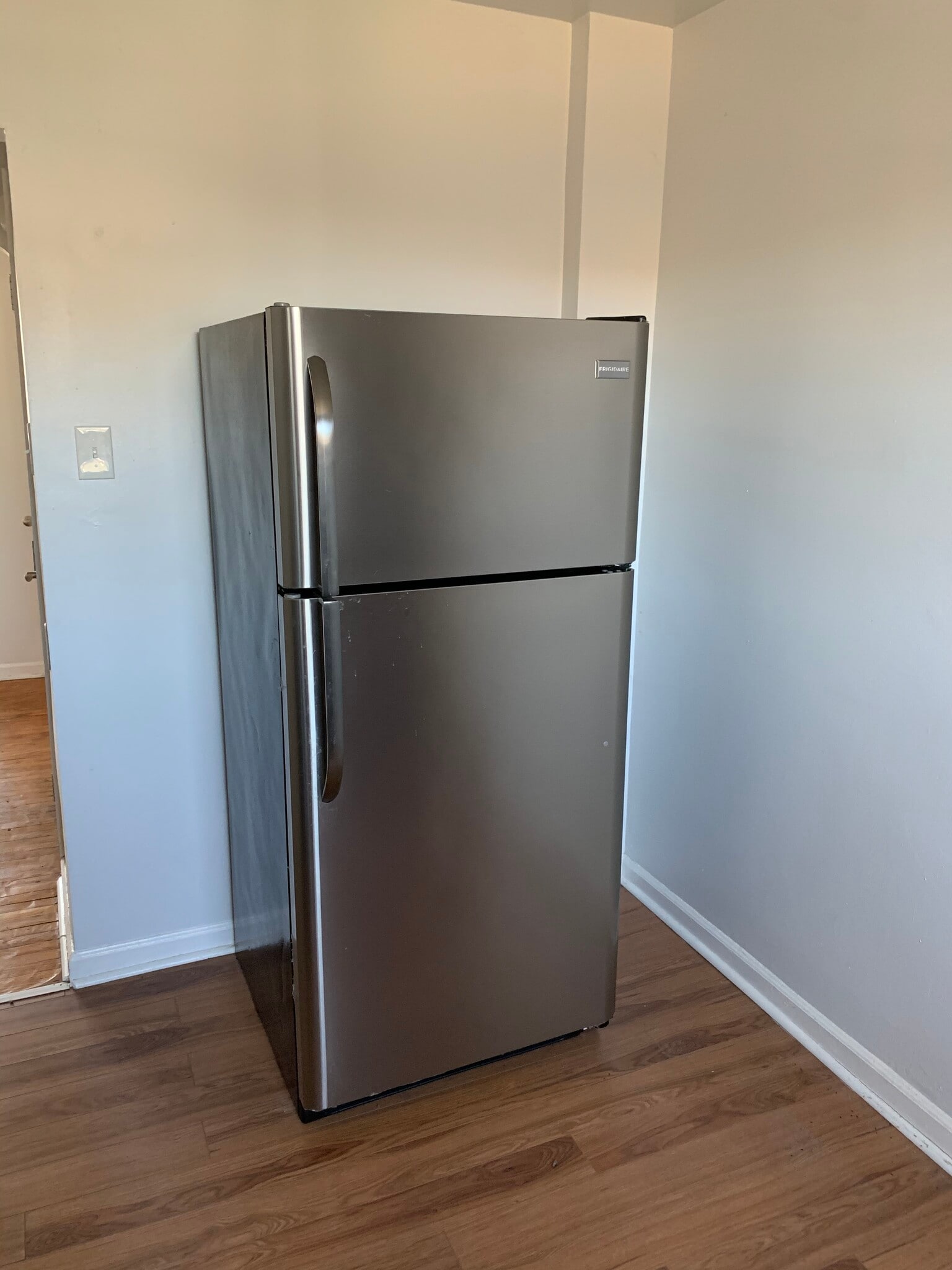 Building Photo - 104 Chester Ave