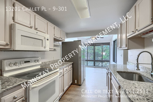 Building Photo - 13201 Chalet Pl