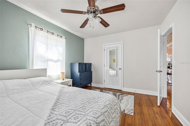 Building Photo - 2709 Upton St S