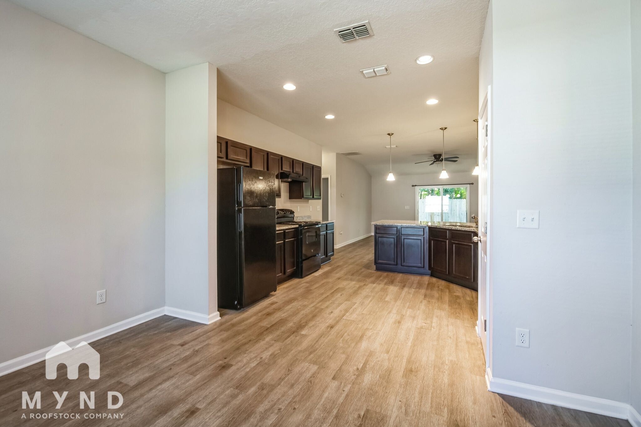 Building Photo - 643 Locust St