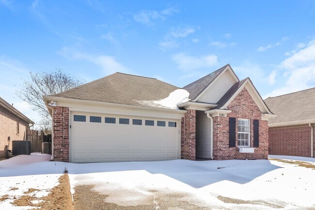 Building Photo - 1080 Cross Wood Ln