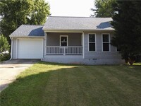 Building Photo - 110 Mayflower St