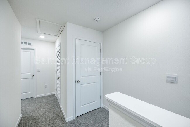 Building Photo - 8250 SW 67th Ave