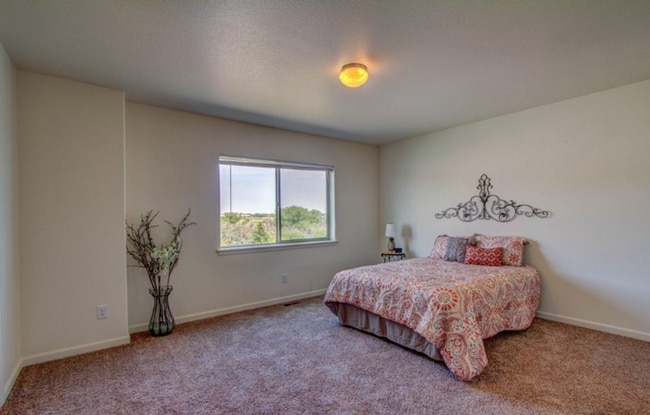 Building Photo - Fantastic 2 Bedroom Condo Avail 5/13