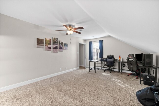 Building Photo - 129 Ambridge St