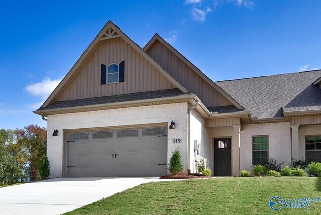 Building Photo - 119 Farmall Ln