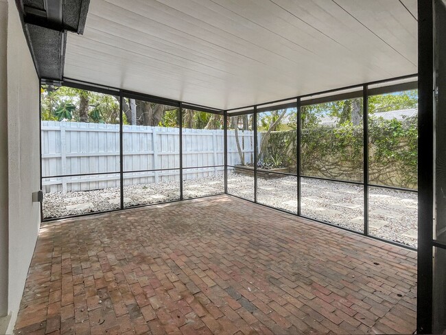 Building Photo - Fully Remodeled Snell Isle Luxury Home - A...