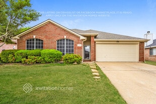 Building Photo - 1010 Barkridge Dr
