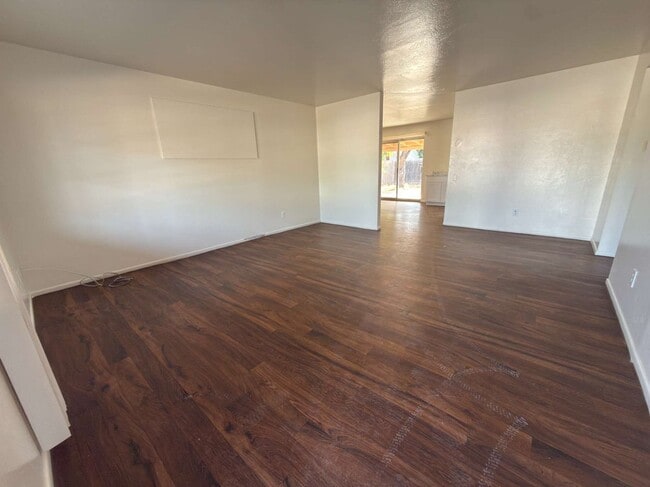 Building Photo - 7010 N 34th Ave