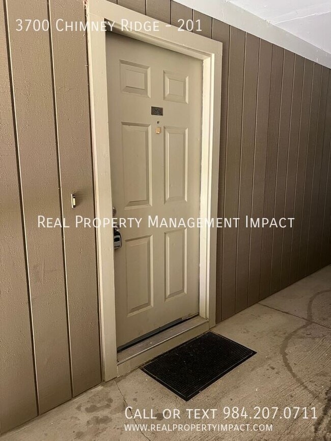 Building Photo - 3700 Chimney Ridge Pl