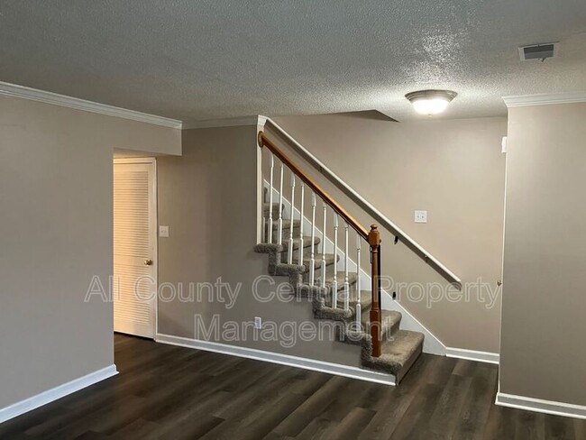 Building Photo - 2350 Grayson Valley Cir