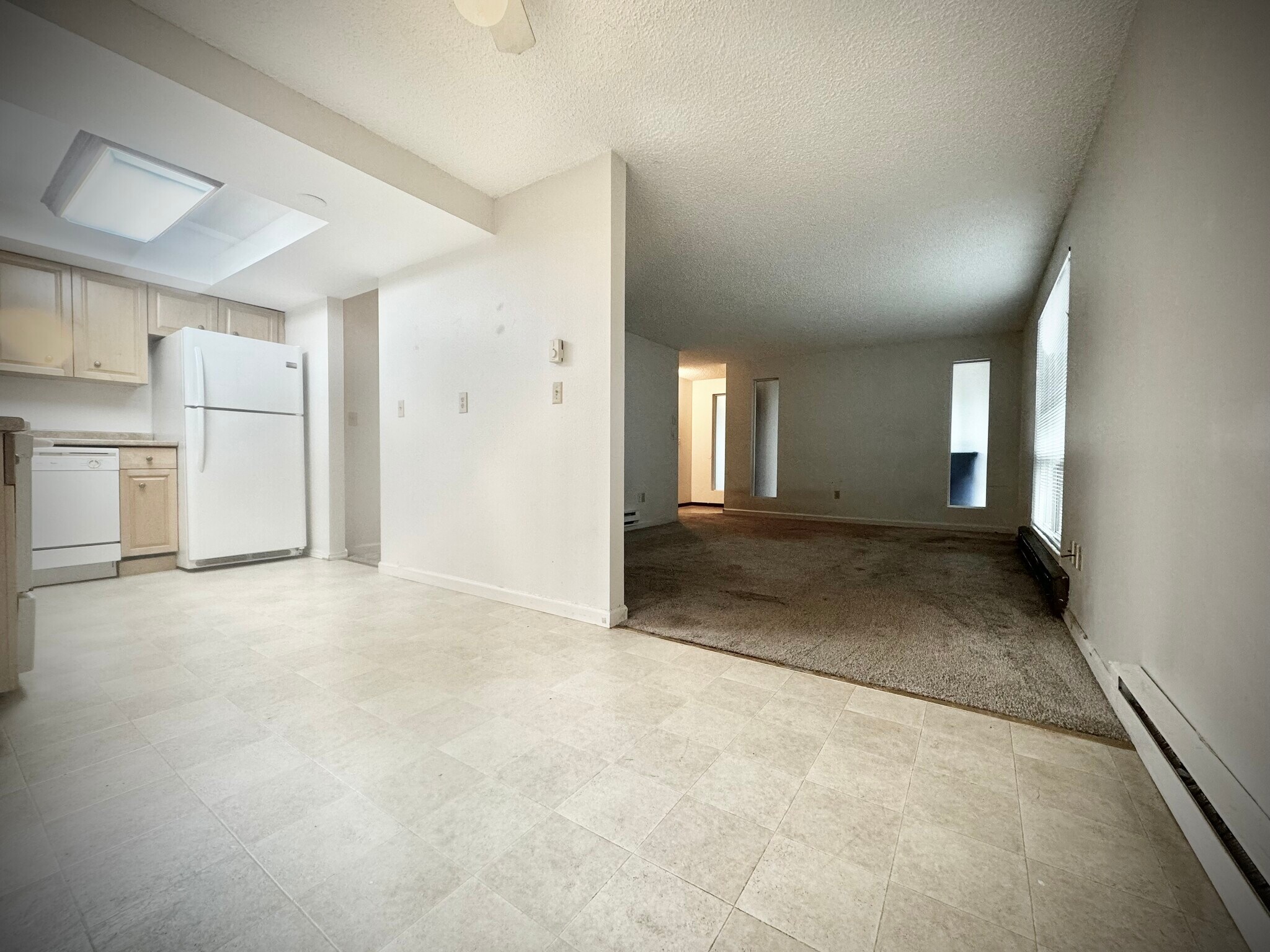 Building Photo - 9726 Ashworth Ave N