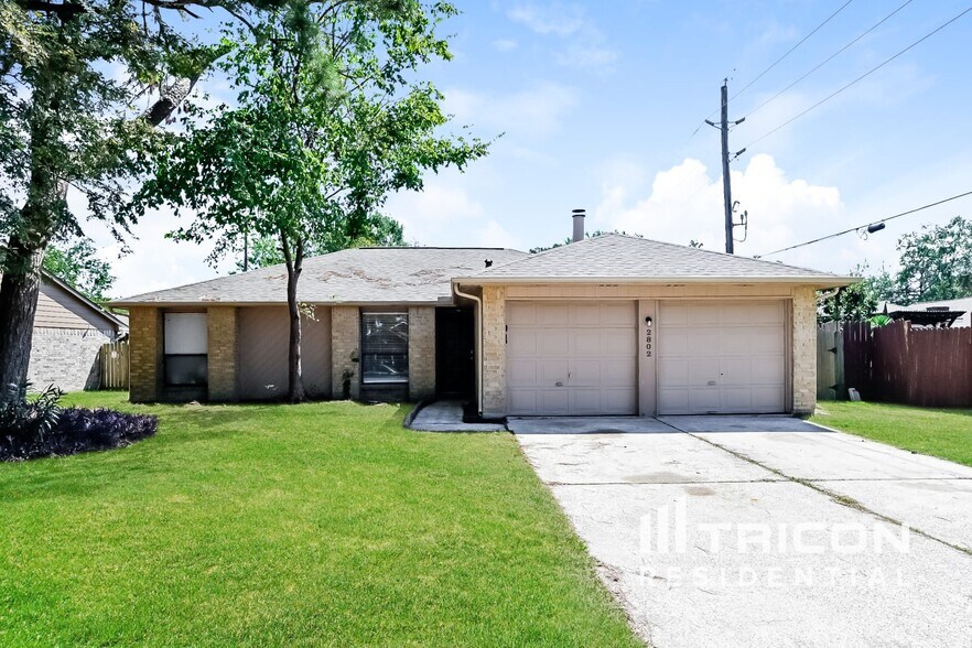 Primary Photo - 2802 N Spring Dr