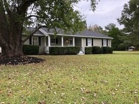 Building Photo - Newly Renovated Home on 2 Acres!