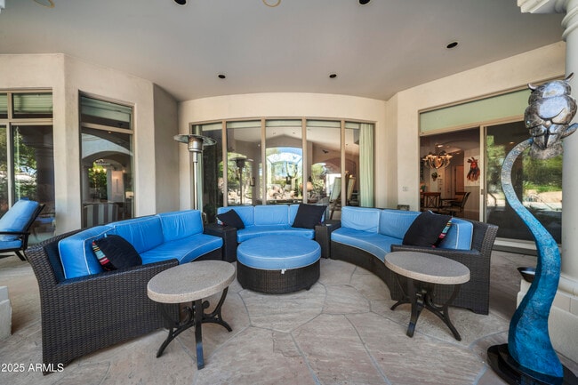 Building Photo - 8350 E Via Del Sol Dr