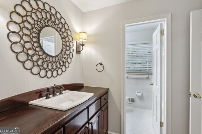 Building Photo - 4708 Tall Pines Dr NW