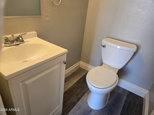 Building Photo - 2674 N 43rd Ave