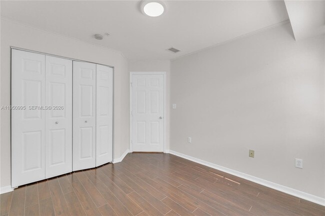 Building Photo - 2945 NE 185th St