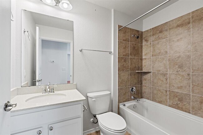 Building Photo - 206 Paint Creek Ln