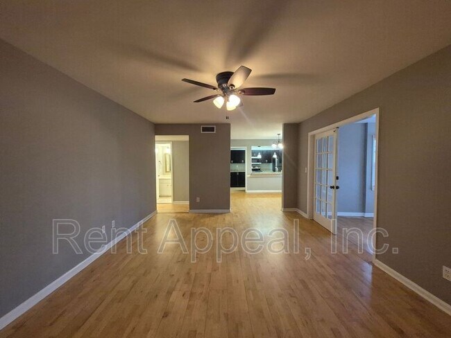 Building Photo - 204 Triumph Dr NW