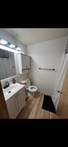 Building Photo - 118 Chickadee Dr