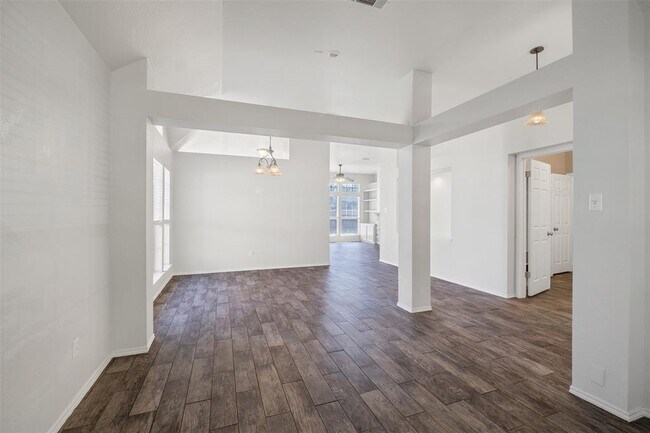 Building Photo - 119 Tanner Cir