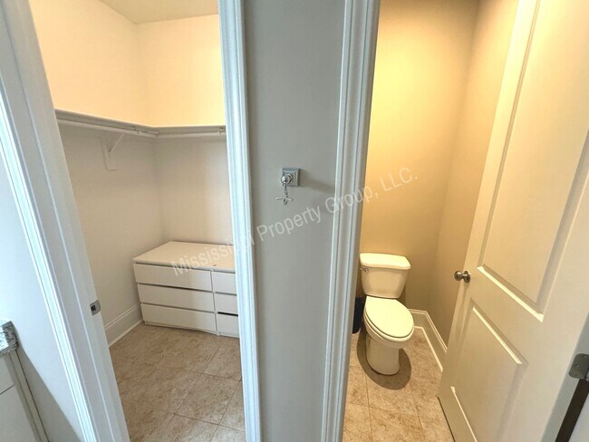 Building Photo - 3BR/3.5BA FURNISHED For Rent