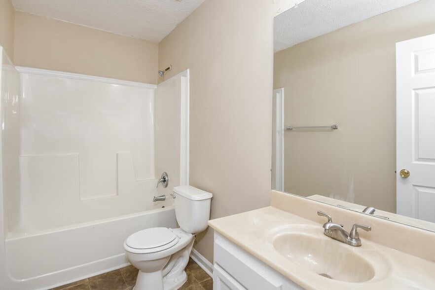 Building Photo - 4820 Wilkie Way NW