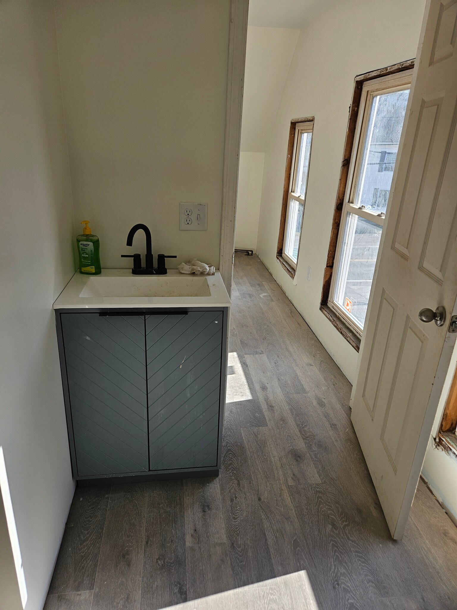 Bathroom - 34 Park St