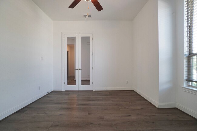 Building Photo - 18116 Leccion Dr