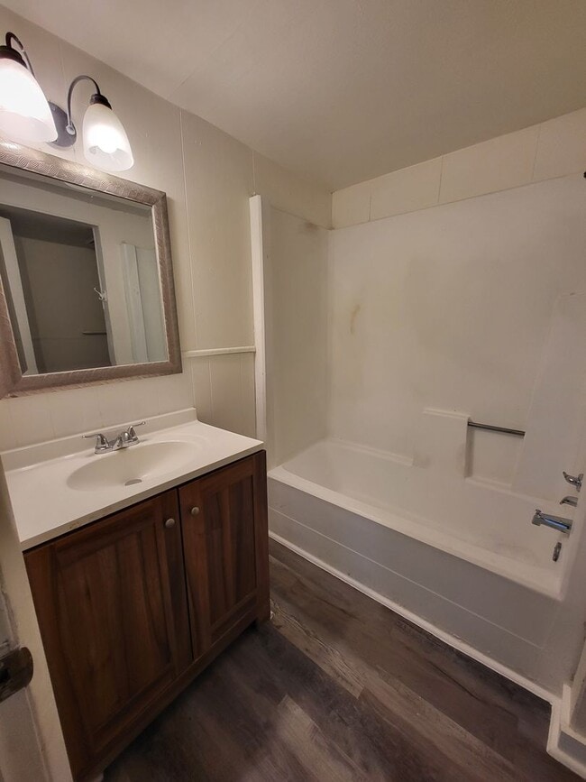Building Photo - 6950 Lark Haven Ln