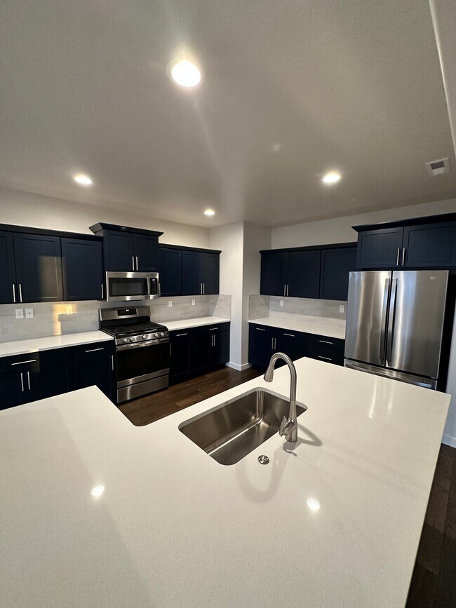 Building Photo - 10469 W Royal Fern Ct