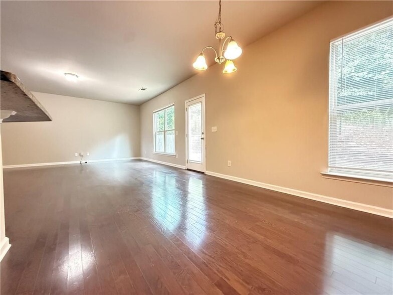 Building Photo - 1739 Charcoal Ives Rd