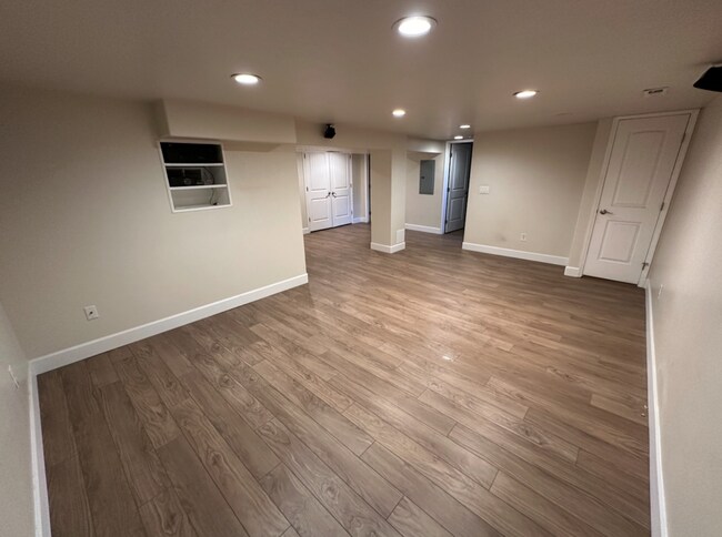 Building Photo - 4893 S 1250 W