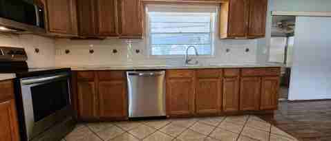 Building Photo - 106 Lantern Ln