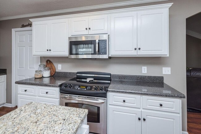 Building Photo - 50 Murrah Rd Ext