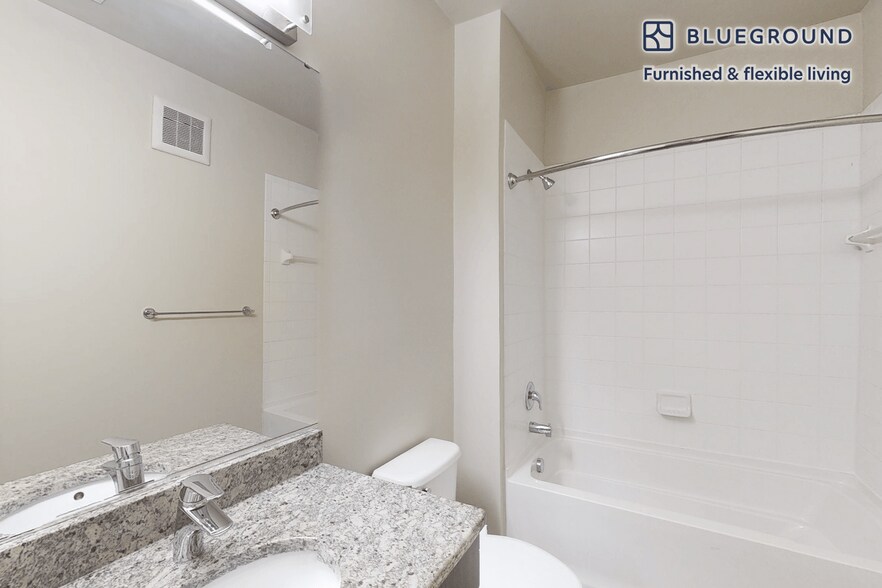 Building Photo - 2987 District Ave