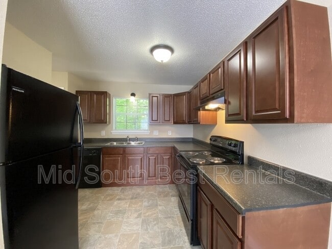 Building Photo - 2014 Scotty Ct